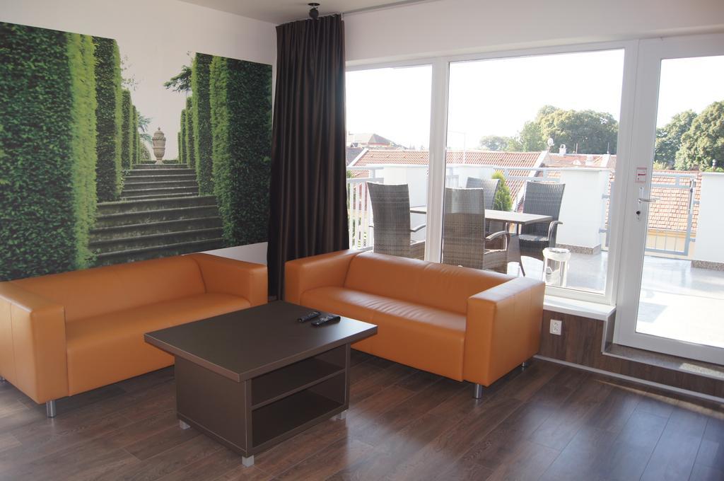 Apartman Panorama Štúrovo Esterno foto