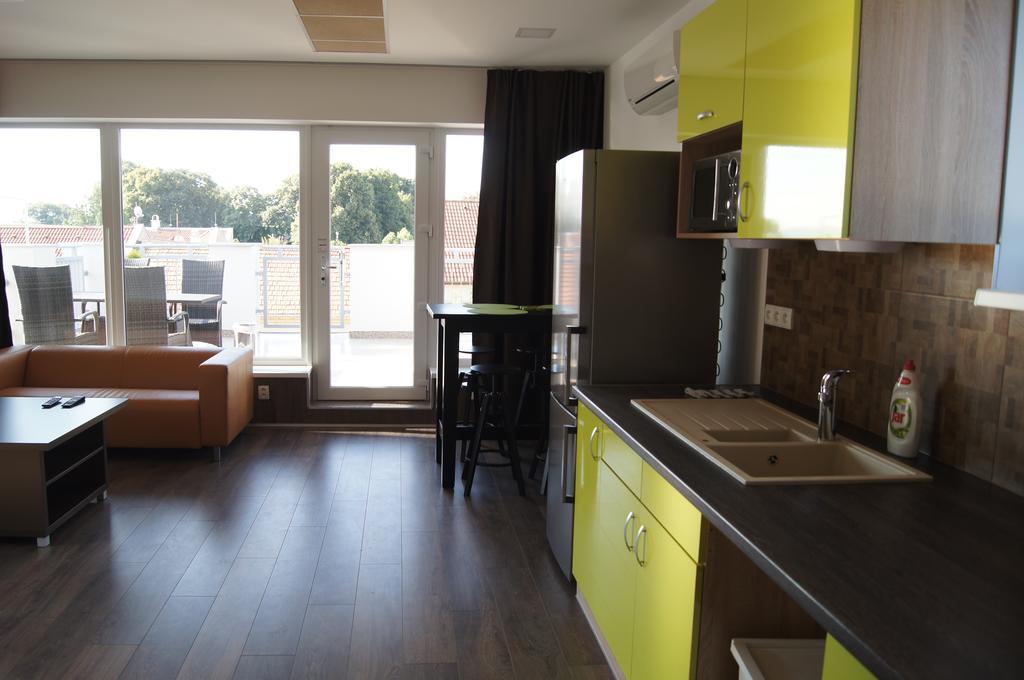 Apartman Panorama Štúrovo Esterno foto